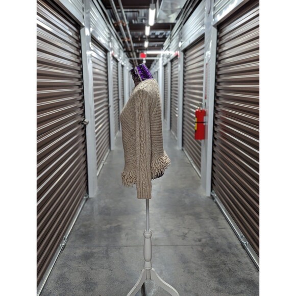 Banana Republic Medium Cream Sweater w Fringe Made of Itallian Yarn - Picture 3 of 6